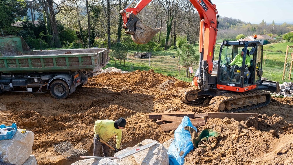 aménagement paysager et travaux d’enrochement, buttes et talus